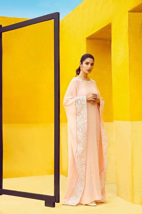 Saeeda Imtiaz Latest Photoshoot For Silk By Fawad Khan